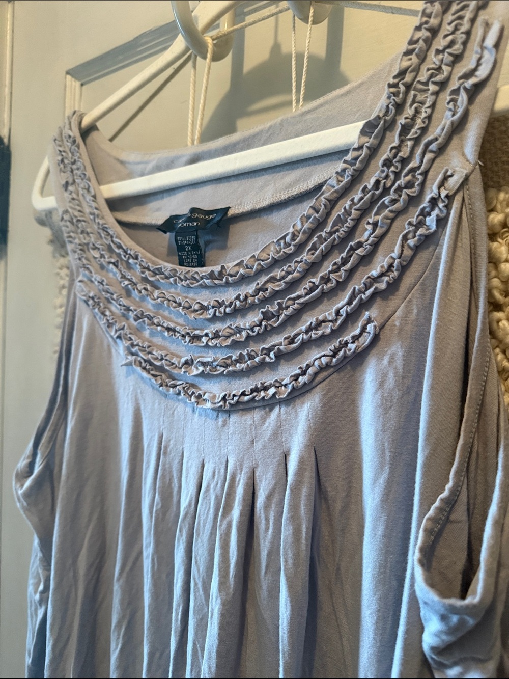 cable & gauge Ruffled Tank Top 2x - Picture 5 of 6